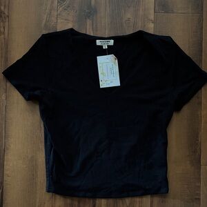 Heart Hips Black V-Neck Short Sleeve Crop Top